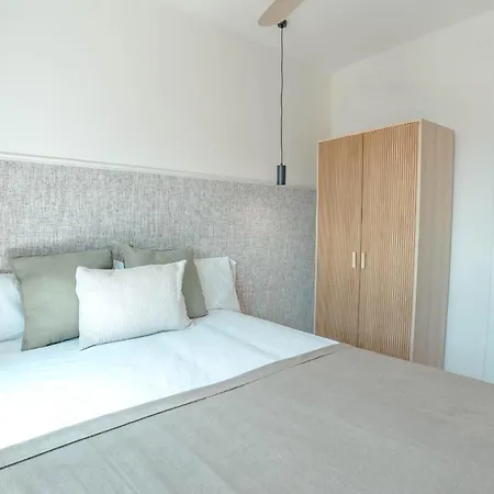 Bunkers Del Carmel View With Balcony Barcelona